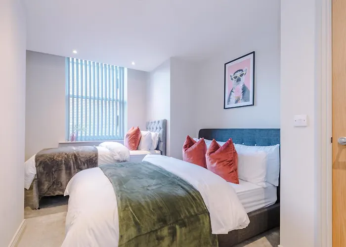 Luxury In Sleeps 6 By Purestay * Leeds (West Yorkshire)