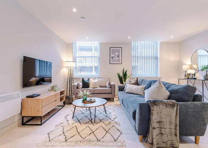 Luxury In Sleeps 6 By Purestay *