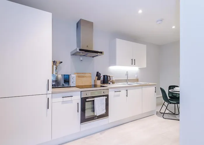 Lägenhet Luxury In Sleeps 6 By Purestay *