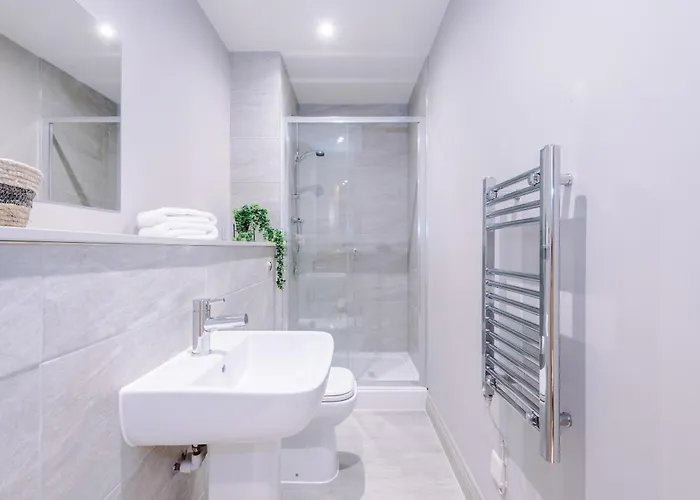 Luxury In Sleeps 6 By Purestay Lägenhet *